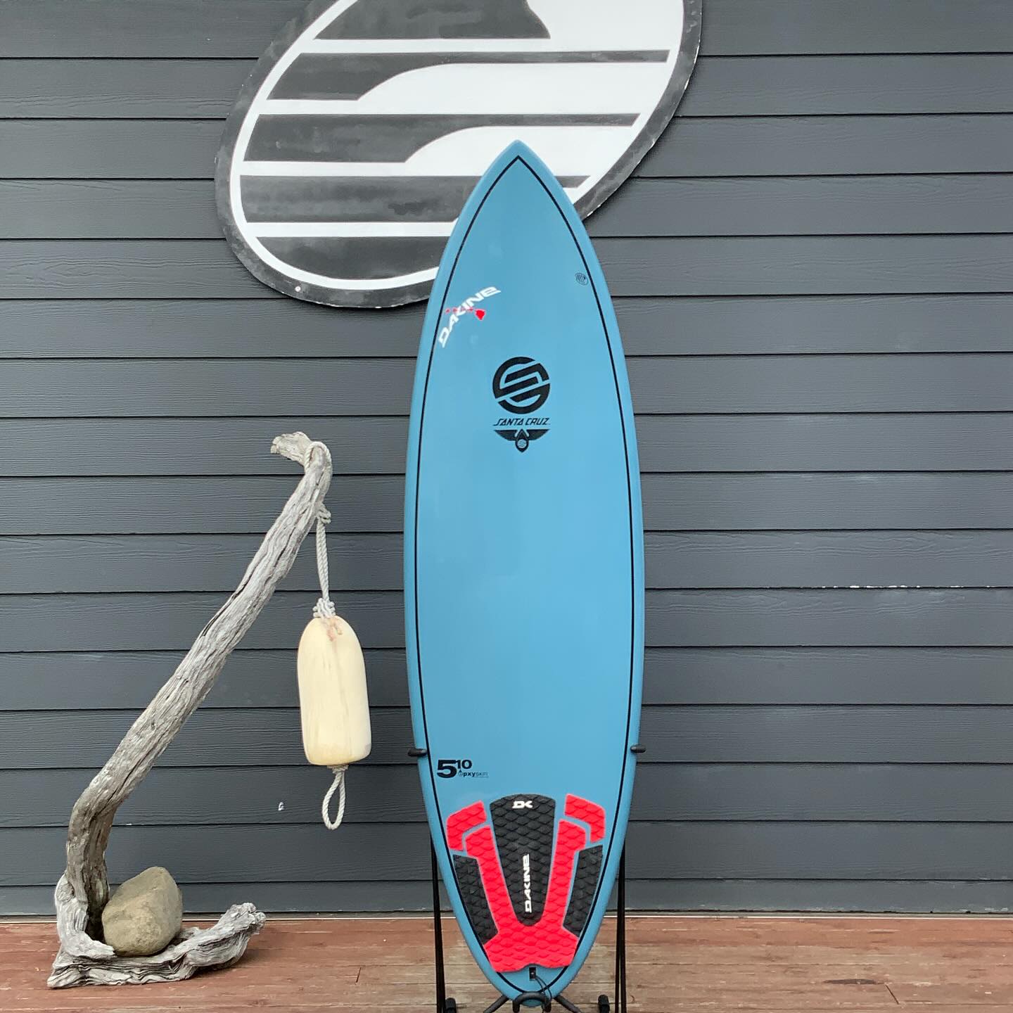 Santa Cruz Custom 5'10 x 19 ⅝ x 2 ¼ Surfboard • USED – Cleanline Surf