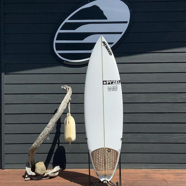 Load image into Gallery viewer, Pyzel Ghost 5&#39;10 x 19 x 2.44 Surfboard • USED
