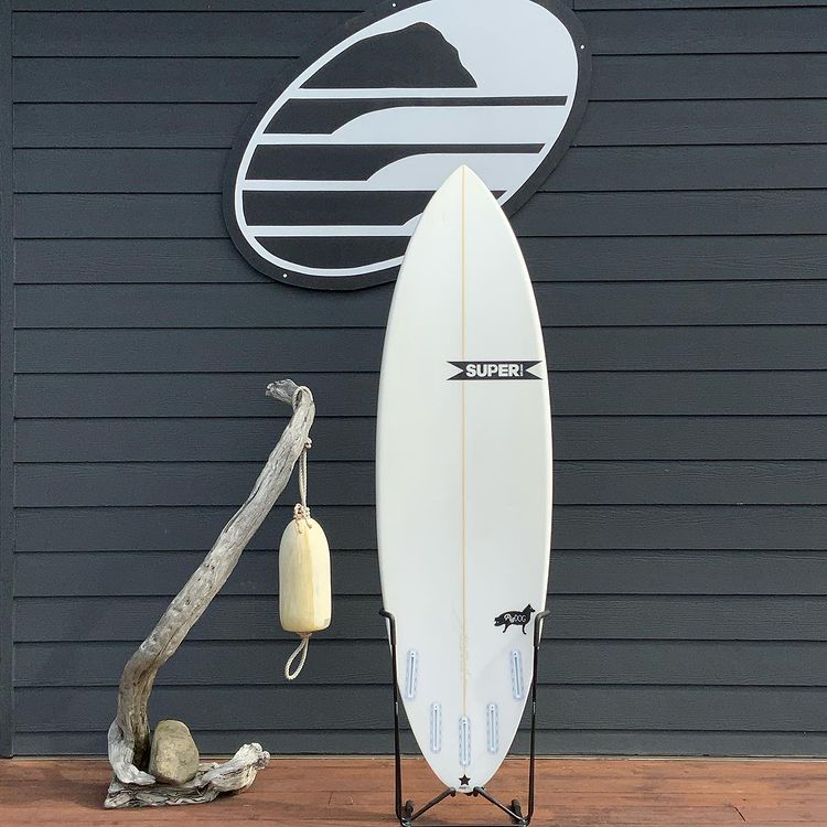 Load image into Gallery viewer, Superbrand PigDog 6&#39;0 x 19 ¾ x 2 ½ Surfboard • USED
