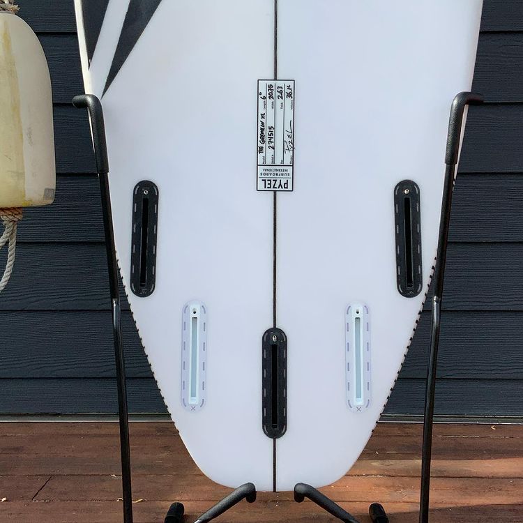 Load image into Gallery viewer, Pyzel Gremlin XL 6&#39;0 x 20 ¾ x 2.63 Surfboard • USED
