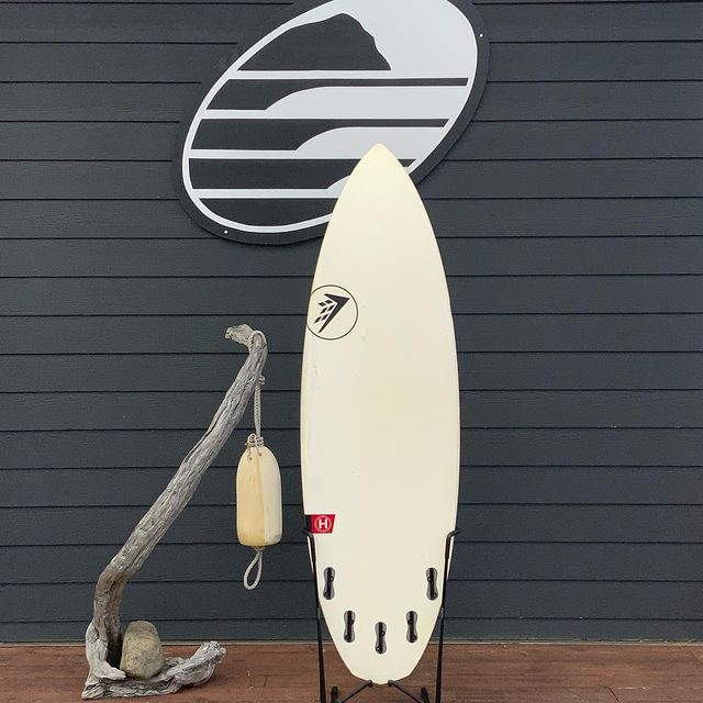 Load image into Gallery viewer, Firewire Spitfire 5&#39;10 x 20 ¼ x 2 ½ Surfboard • USED
