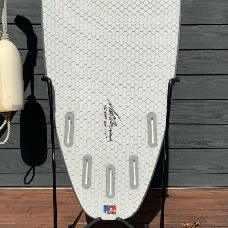 Load image into Gallery viewer, Lib Tech Short Round 5&#39;6 x 19 ¼ x 2 ¼ Surfboard • USED
