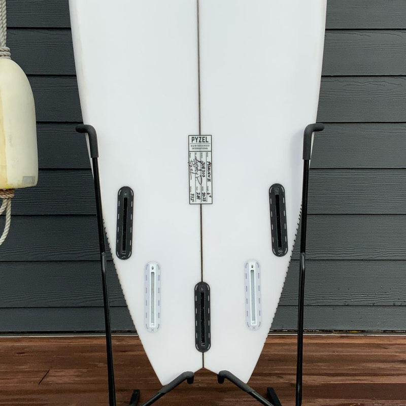 Load image into Gallery viewer, Pyzel Pyzalien 2 6&#39;4 x 20 ¼ x 2 11/16 Surfboard • USED
