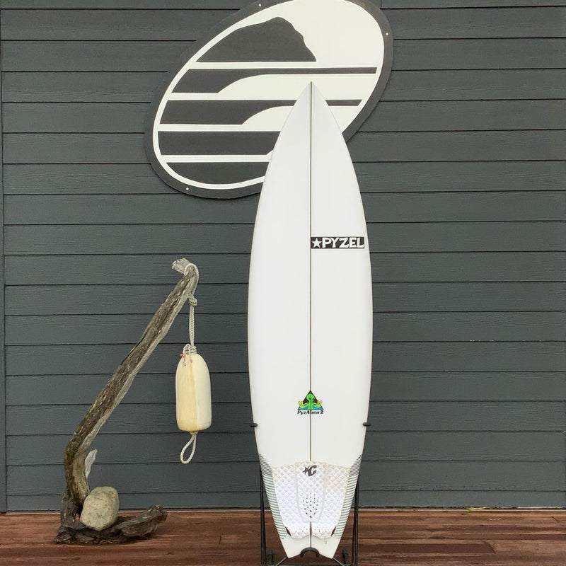 Load image into Gallery viewer, Pyzel Pyzalien 2 6&#39;4 x 20 ¼ x 2 11/16 Surfboard • USED
