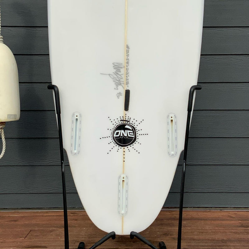 Load image into Gallery viewer, Bauer Custom 5&#39;8 x 20 ½ x 2 9/16 Surfboard • USED
