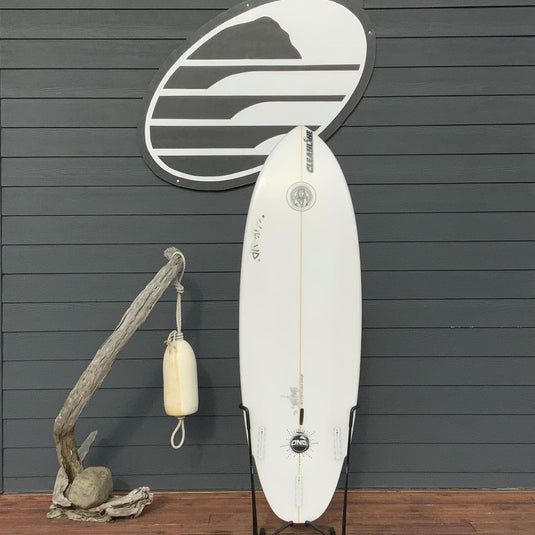 Bauer Custom 5'8 x 20 ½ x 2 9/16 Surfboard • USED