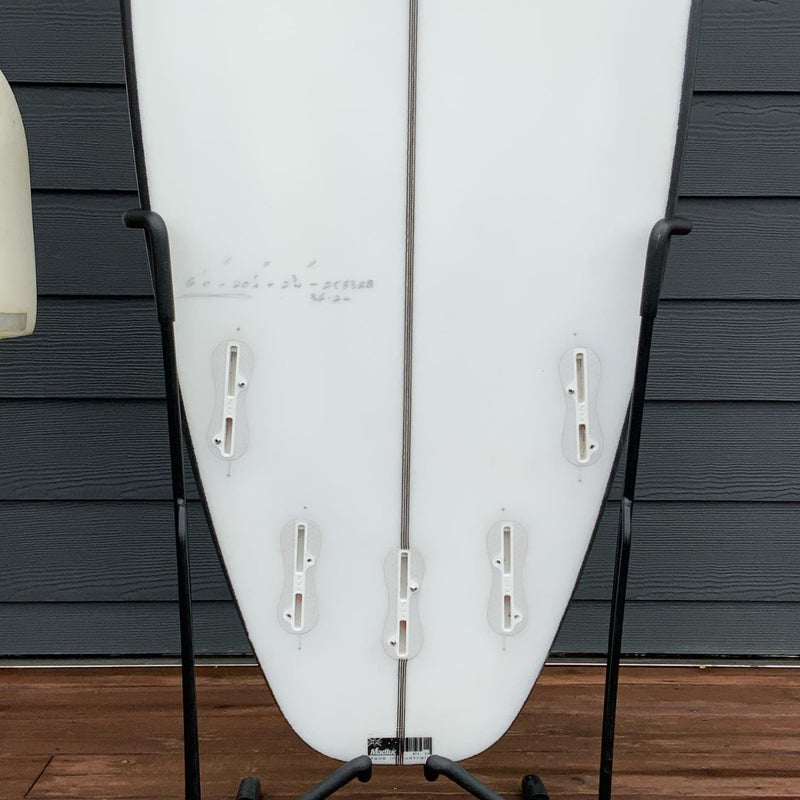 Load image into Gallery viewer, JS Industries Blak Box III 6&#39;0 x 20 ½ x 2 ¾ Surfboard • USED
