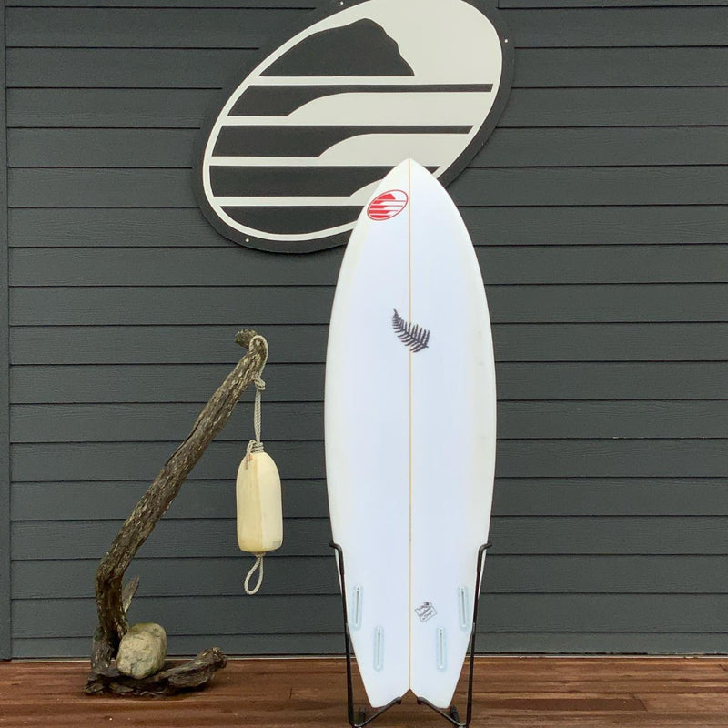 Load image into Gallery viewer, Blackfern 5&#39;10 x 21 ⅜ x 2 ½ Surfboard • USED
