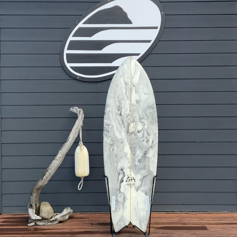 Load image into Gallery viewer, Gary Hanel C-Fish 5&#39;10 x 21 ¼ x 2 ½ Surfboard • USED
