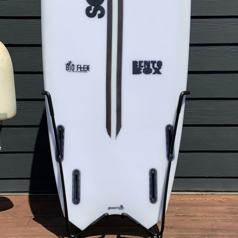 Load image into Gallery viewer, Solid Bento Box 6&#39;3 x 22 ½ x 3 Surfboard • USED
