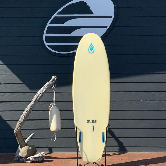 Glide Twin 5'9 x 20 ⅛ x 3 Surfboard • USED