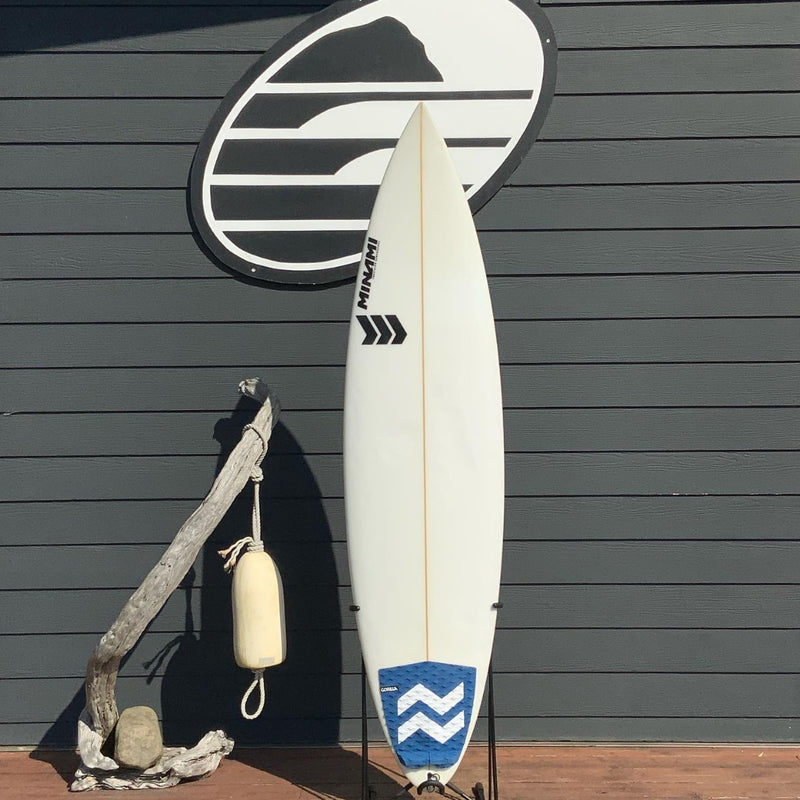 Load image into Gallery viewer, Minami F-2 Plus 6&#39;6 x 18 ⅜ x 2 5/16 Surfboard • USED
