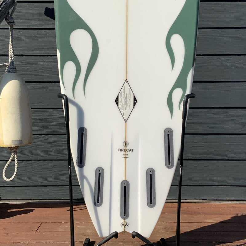 Load image into Gallery viewer, Arakawa Firecat 5&#39;11 x 20 x 2 ⅝ Surfboard • USED
