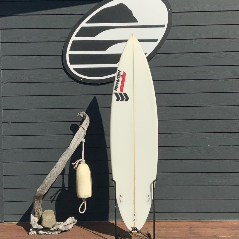 Load image into Gallery viewer, Minami F-2 Plus 6&#39;6 x 18 ⅜ x 2 5/16 Surfboard • USED
