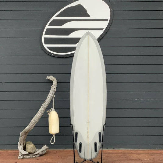 Nomad Diamond Quad 5'11 x 20 ⅛ x 2 ½ Surfboard • USED