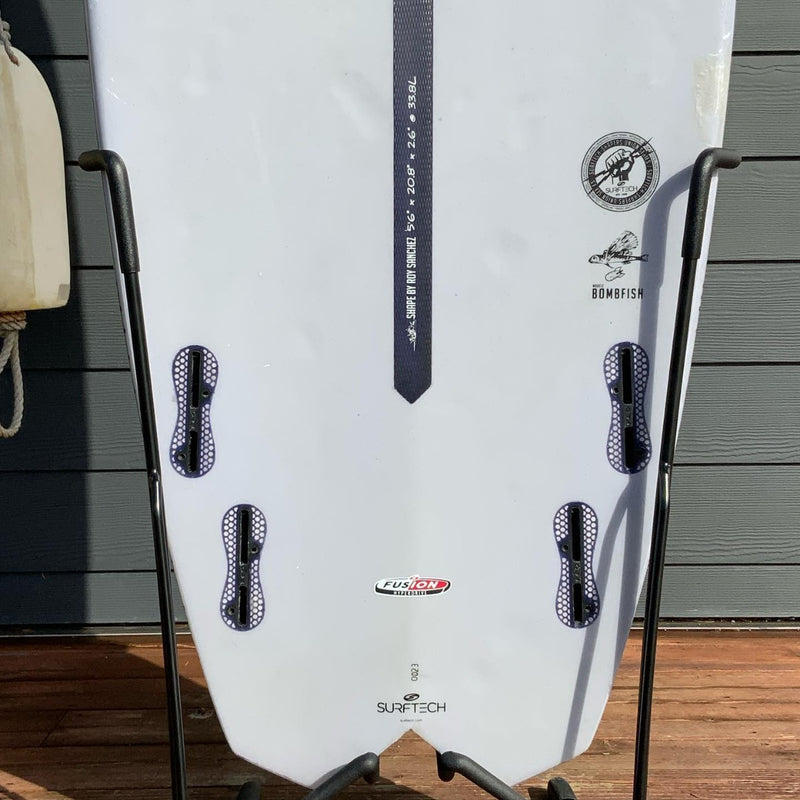 Load image into Gallery viewer, Surftech Bombfish 5&#39;6 x 20 ⅘ x 2 ⅗ Surfboard • USED
