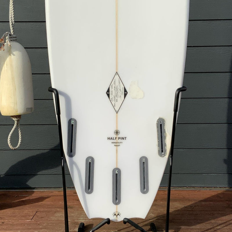 Load image into Gallery viewer, Arakawa Half Pint 5&#39;8 x 20 ¼ x 2 9/16 Surfboard • USED
