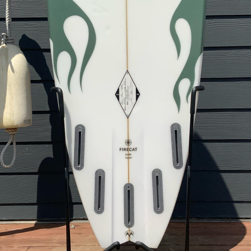 Load image into Gallery viewer, Arakawa Firecat 5&#39;11 x 20 x 2 ⅝ Surfboard • USED
