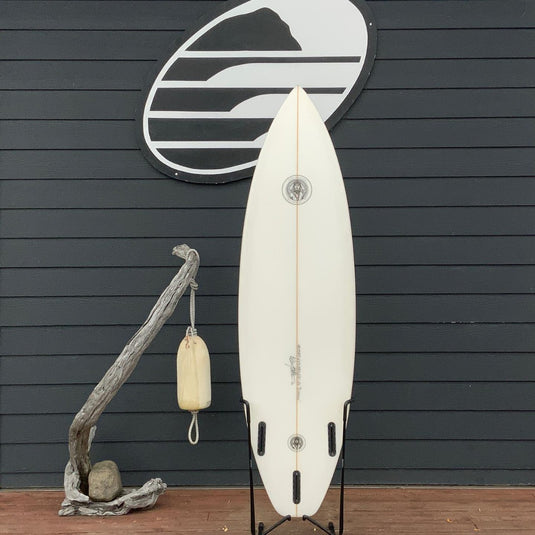 Bauer Custom 6'2 x 19 ¼ x 2 ½ Surfboard • USED