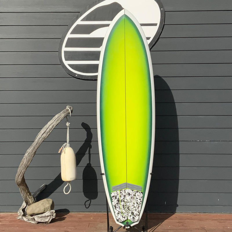 Load image into Gallery viewer, Maurice Cole RV Diamond Twin 6&#39;11 x 22 ⅝ x 3 Surfboard • USED
