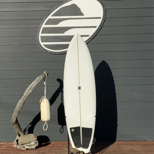 Album Surf Bom Dia (Regular) 5'9 x 18 ⅗ x 2.35 Surfboard • USED