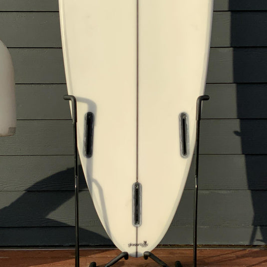 Solid Step-Up 7'6 x 20 x 2 ¾ Surfboard • USED