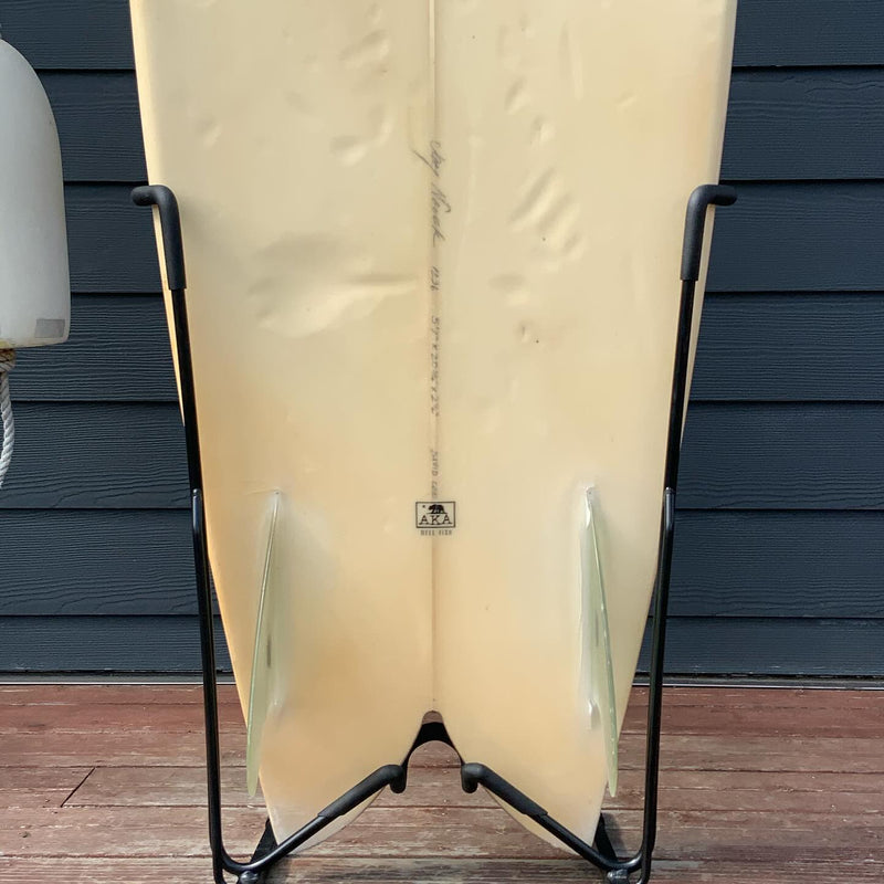 Load image into Gallery viewer, AKA Fish 5&#39;7 x 20 5/16 x 2 ½ Surfboard • USED
