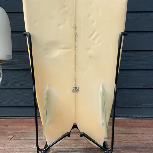 AKA Fish 5'7 x 20 5/16 x 2 ½ Surfboard • USED