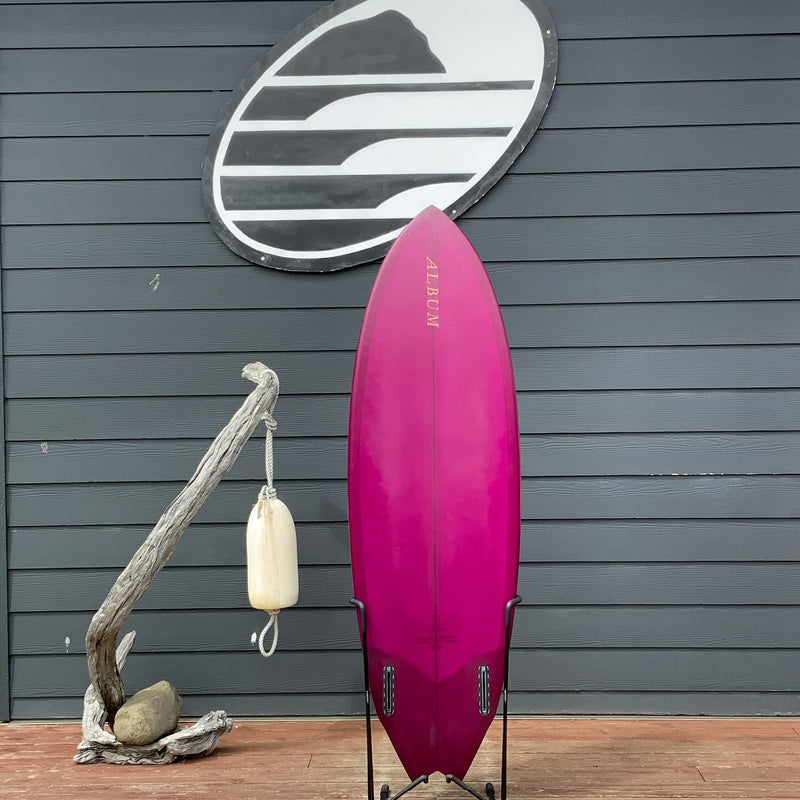 Load image into Gallery viewer, Album Surf Twinsman 5&#39;4 x 19 ⅛ x 2 ⅛ Surfboard • NEW
