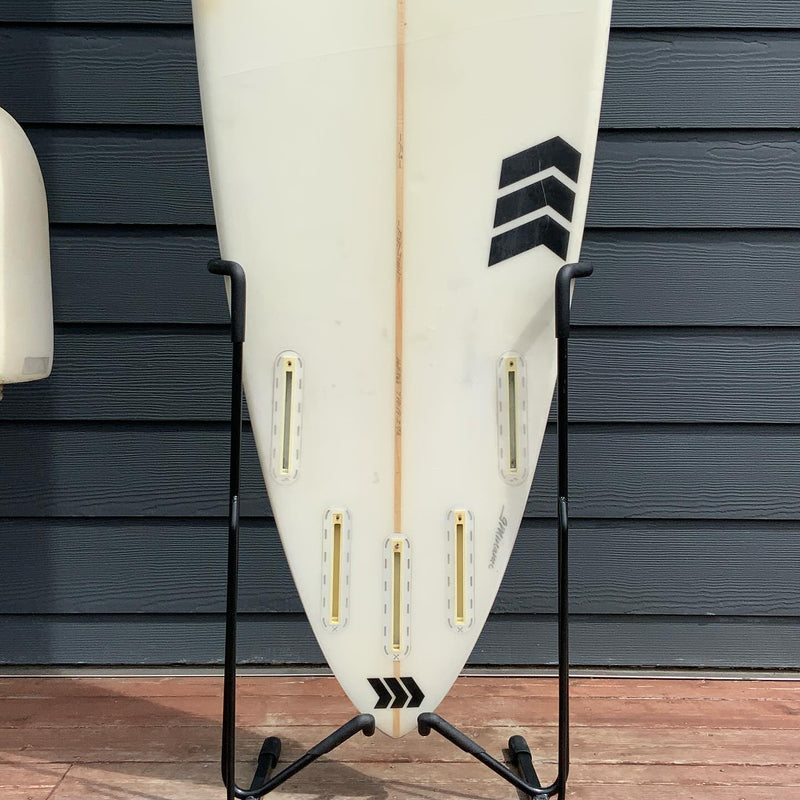 Load image into Gallery viewer, Minami F.3. 7&#39;10 x 19 x 2 ⅝ Surfboard • USED
