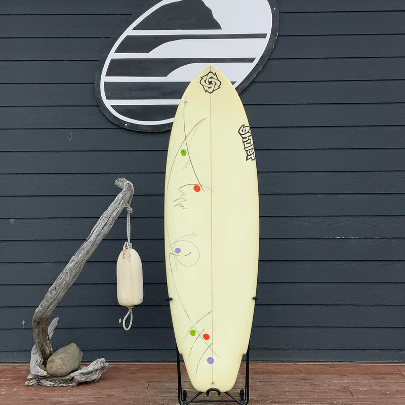 Load image into Gallery viewer, Shuler Hotbox 5&#39;11 x 20 ¾ x 2 ½ Surfboard • USED
