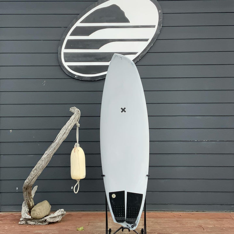 Load image into Gallery viewer, Album Surf Disorder (Regular) Dark Arts 5&#39;6 x 18 ¾ x 2 ⅜ Surfboard • LIKE NEW
