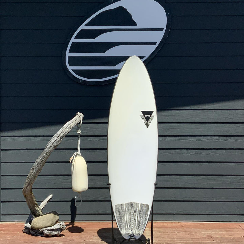 Load image into Gallery viewer, Tomo Designs Hydroshort Helium 5&#39;8 x 19 1/16 x 2 7/16 Surfboard • USED
