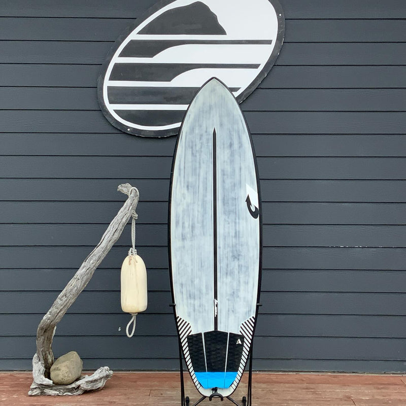 Load image into Gallery viewer, Torq PG-R ACT 5&#39;10 x 21 x 2 ½ Surfboard • USED
