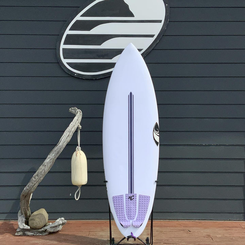 Load image into Gallery viewer, Sharp Eye Modern 2.5 5&#39;10 x 20 ¼ x 2 ⅝ Surfboard • USED
