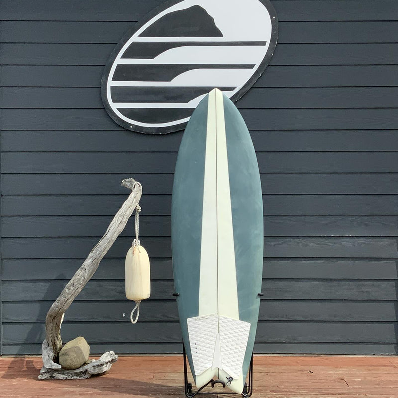 Load image into Gallery viewer, Pace Surfcraft Custom Asym (Regular) 5&#39;9 x 20 ¾ x 2 ⅝ Surfboard • USED
