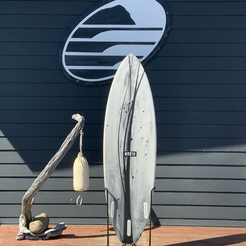 Load image into Gallery viewer, Album Surf Freewing 5&#39;8 x 18 ¾ x 2 7/16 Surfboard • USED
