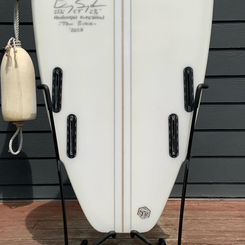 Load image into Gallery viewer, Barry Snyder Designs Dissect Series 5&#39;9 x 23 ½ x 2 ¾ Surfboard • LIKE NEW
