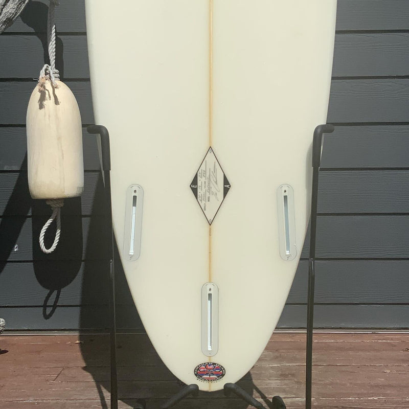 Load image into Gallery viewer, Arakawa Element 6&#39;4 x 19 x 2 ½ Surfboard • USED
