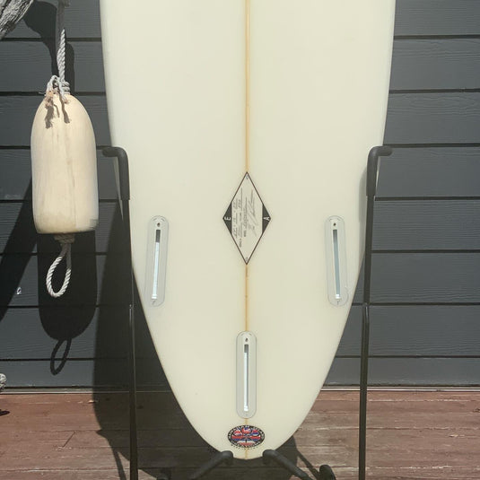 Arakawa Element 6'4 x 19 x 2 ½ Surfboard • USED