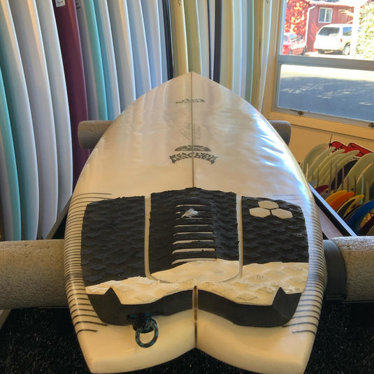 Lost RNF '96 5'5 x 19 ½ x 2 ⅔ Surfboard • USED