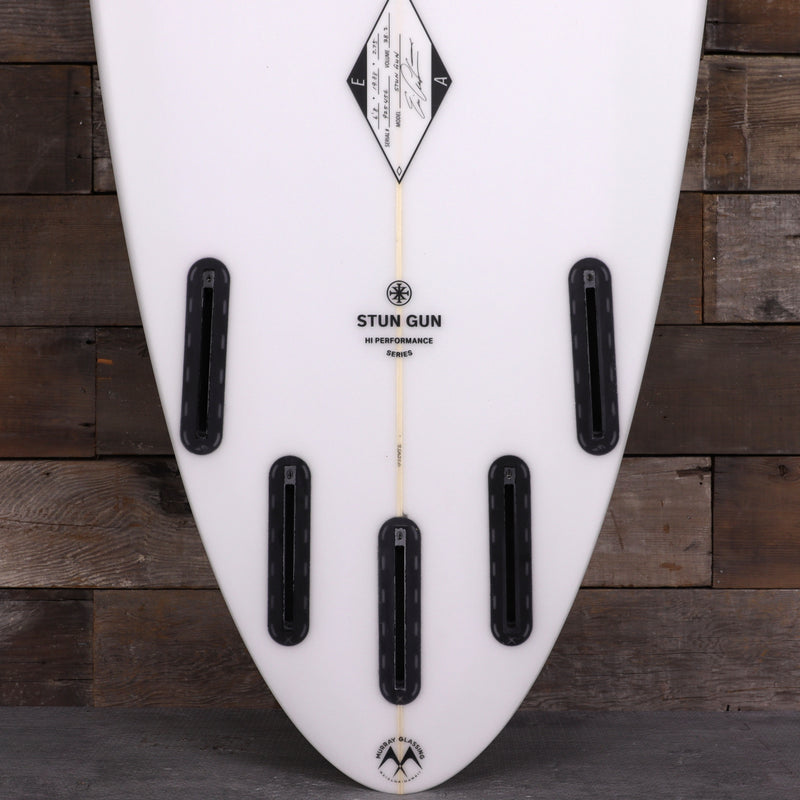 Load image into Gallery viewer, Arakawa Stun Gun 6&#39;8 x 19 ⅞ x 2 ¾ Surfboard
