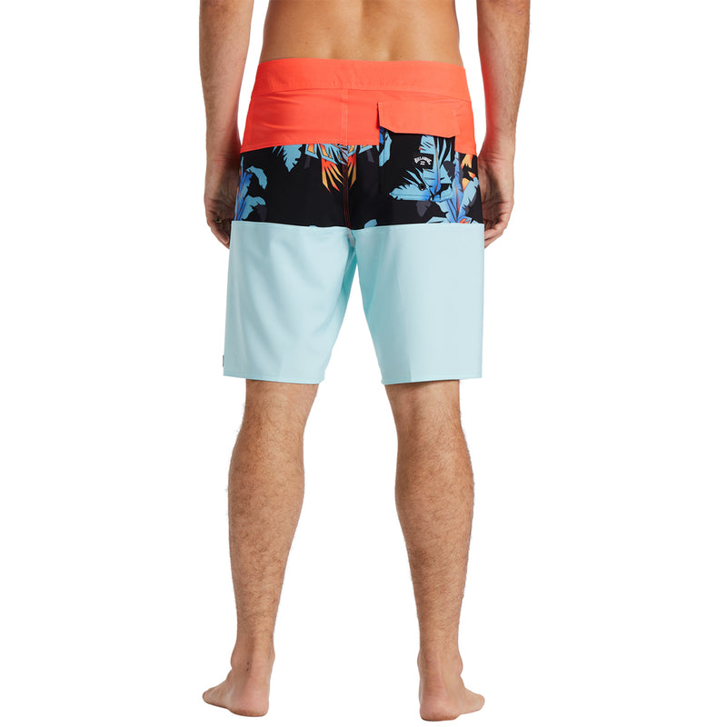 Load image into Gallery viewer, Billabong Tribong Pro Performance 18&quot; Boardshorts
