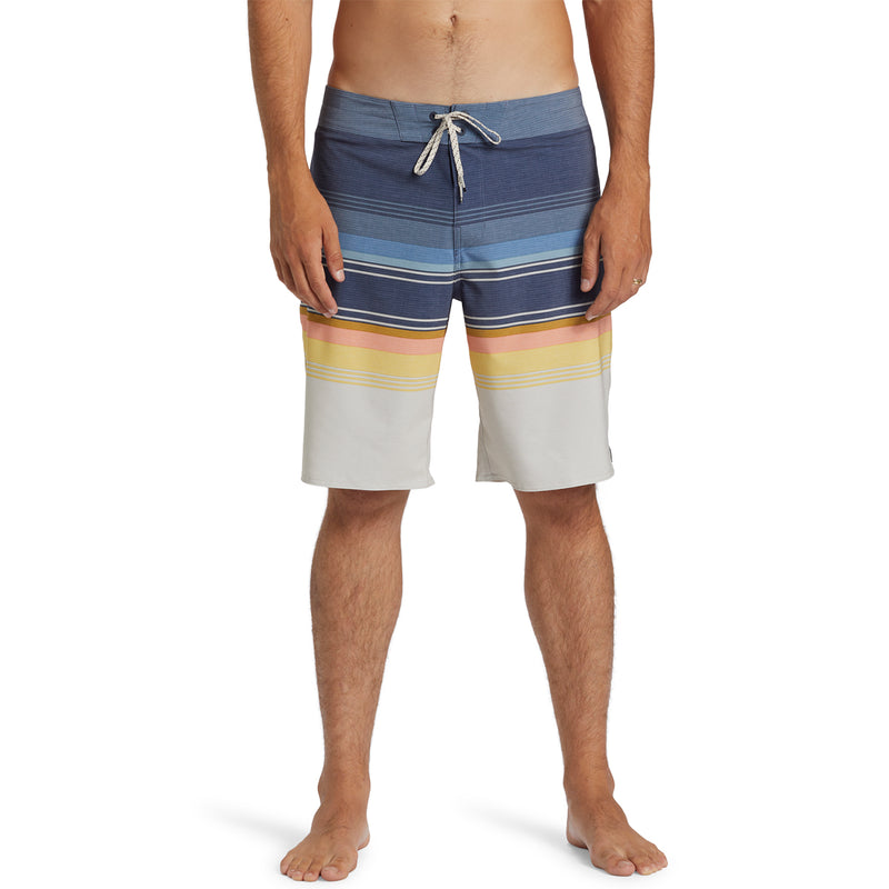 Load image into Gallery viewer, Billabong All Day Stripe Pro 20&quot; Boardshorts
