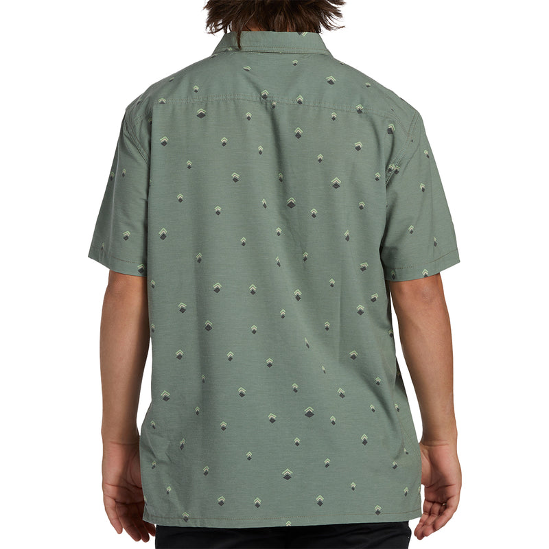 Load image into Gallery viewer, Billabong Surftrek Trail Short Sleeve Button-Up Shirt
