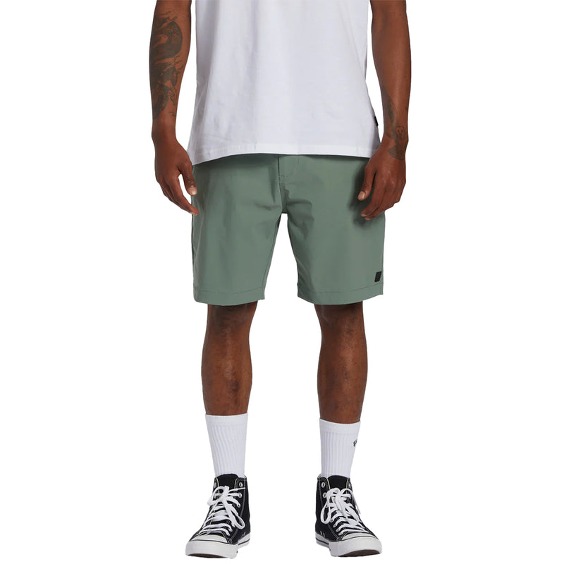 Load image into Gallery viewer, Billabong Surftrek Plus Hybrid 19&quot; Shorts
