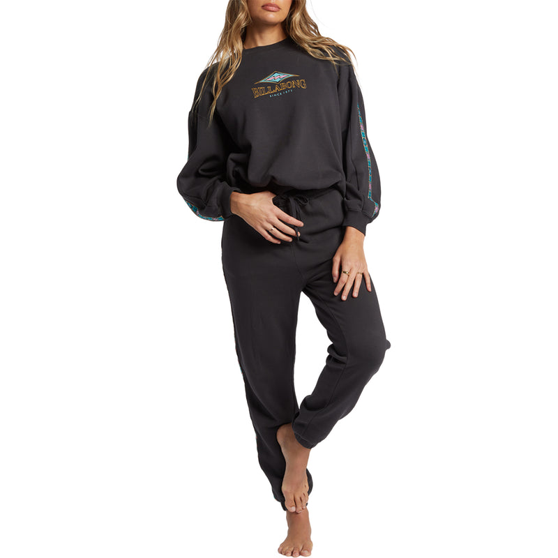 Load image into Gallery viewer, Billabong Women&#39;s Swipe Right Kendal Crew Sweatshirt
