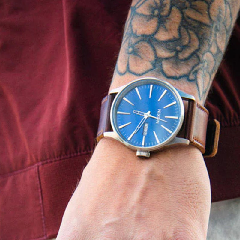 Load image into Gallery viewer, Nixon Sentry Leather Watch
