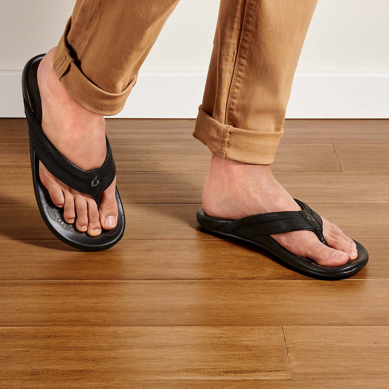 Load image into Gallery viewer, OluKai Hiapo Sandals
