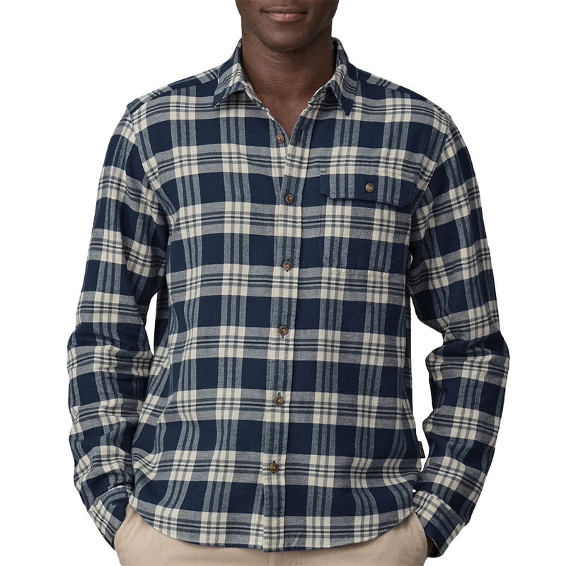 Load image into Gallery viewer, Patagonia Lightweight Fjord Cotton In Conversion Long Sleeve Button-up Flannel Shirt
